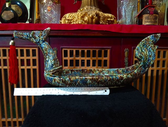 เรือหงส์กระเบื้องเคลือบเบญจรงค์ขนาดใหญ่เก่าโบราณสภาพเยี่ยม รูปที่ 15