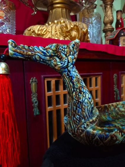 เรือหงส์กระเบื้องเคลือบเบญจรงค์ขนาดใหญ่เก่าโบราณสภาพเยี่ยม รูปที่ 11