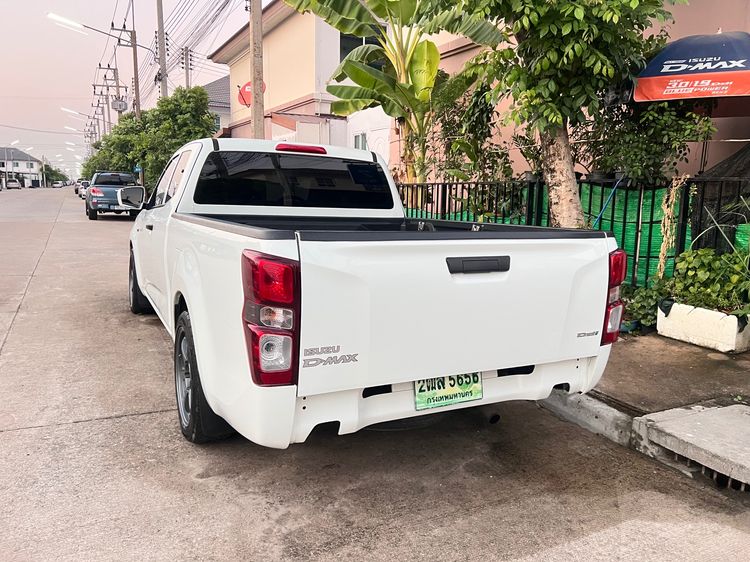 Isuzu D-MAX 2022 1.9 S Pickup ดีเซล เกียร์อัตโนมัติ ขาว รูปที่ 4