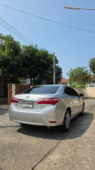 Toyota Altis 2015 1.6 G Sedan เบนซิน ไม่ติดแก๊ส เกียร์อัตโนมัติ บรอนซ์เงิน รูปที่ 4