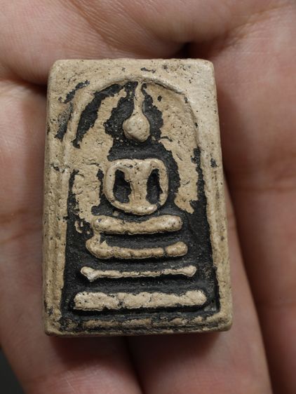 รหัส 461 - พระสมเด็จพิมพ์เจดีย์ วัดระฆังโฆสิตาราม สภาพสวยสมบูรณ์ มวลสารชัดเจน รับประกันตรงปกตามรูปภาพค่ะ จากหีบโบราณ” โทร 0933253888 รูปที่ 5