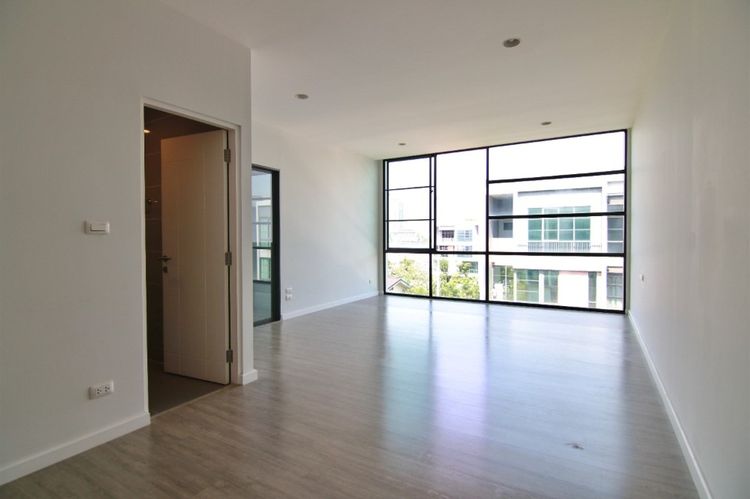 มีบางส่วน ขายทาวน์โฮม 4 ชั้น หลังมุม โครงการสิริ สแควร์ เจริญกรุง ทำเลดี เดินทางสะดวก รูปที่ 4