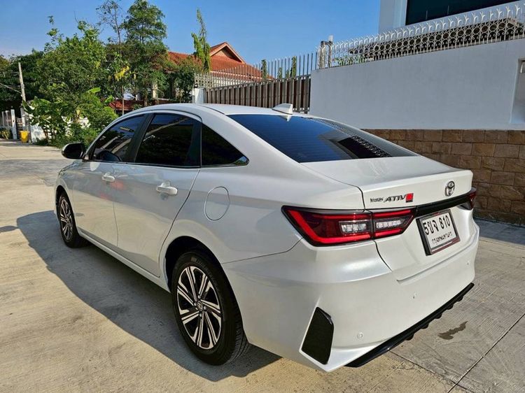Toyota Yaris ATIV 2023 1.2 Premium Sedan เบนซิน ไม่ติดแก๊ส เกียร์อัตโนมัติ ขาว รูปที่ 4