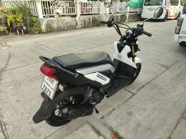 🛵ยังไงก็ขาย ZOOMER-X ปี 56 เครื่องดี สีสวย สตาร์ทมือ เล่มชุดโอนครบ+เปลี่ยนถ่ายน้ำมันเครื่องฟรี ส่งฟรี30 ก.ม รูปที่ 7