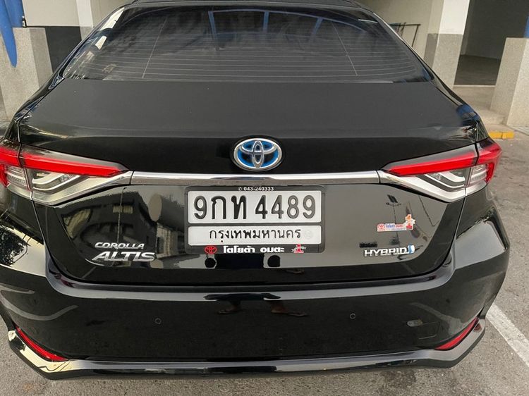 Toyota Altis 2019 1.8 Hybrid High Sedan ไฮบริด ไม่ติดแก๊ส เกียร์อัตโนมัติ ดำ รูปที่ 3
