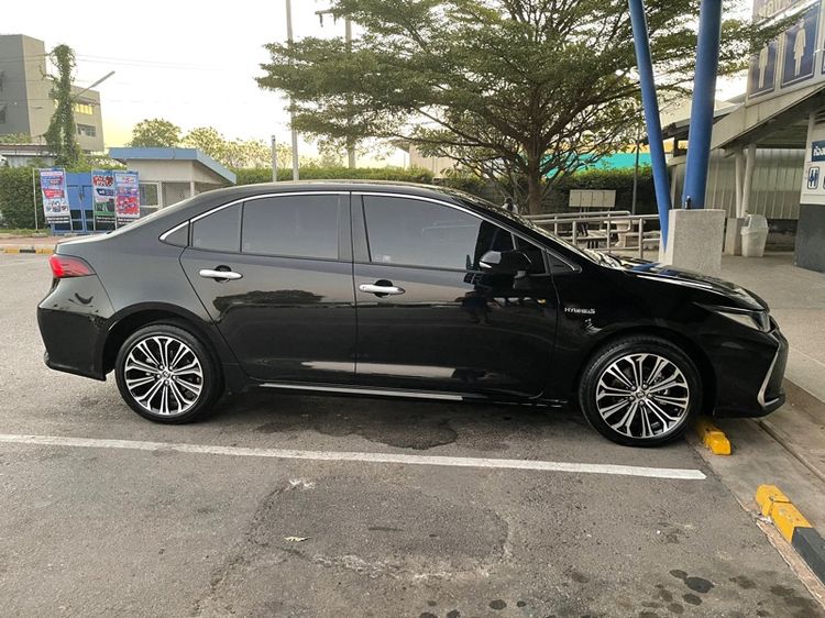 รถ Toyota Altis 1.8 Hybrid High สี ดำ