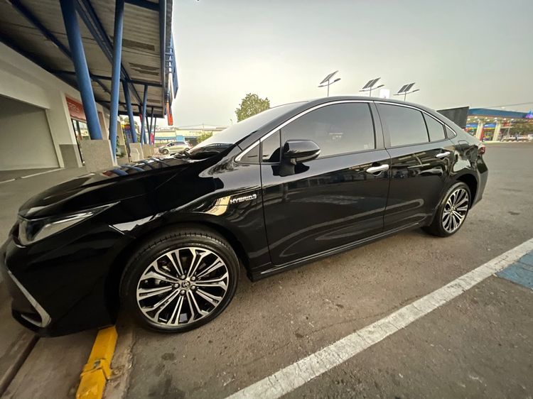 Toyota Altis 2019 1.8 Hybrid High Sedan ไฮบริด ไม่ติดแก๊ส เกียร์อัตโนมัติ ดำ รูปที่ 4