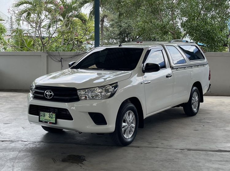 รถ Toyota Hilux Revo 2.4 J สี ขาว