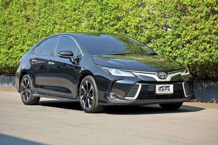 Toyota Altis 2020 1.8 GR Sport CVT Sedan เบนซิน ไม่ติดแก๊ส เกียร์อัตโนมัติ ดำ รูปที่ 4