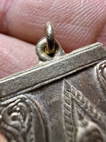 เหรียญพระพุทธชินราชอินโดจีน บล็อคสระอะขีด กะไหล่เงิน รูปที่ 9