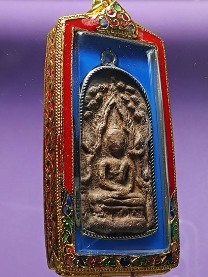 พระชินราช กรุท่าเรือ จ.นครศรีธรรมราช สภาพสวยเก่า เลี่ยมจับขอบเงินโบราณเก่ามาเเต่เดิม คลาสลิคมากครับ รูปที่ 3