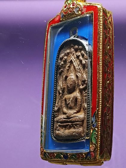 พระชินราช กรุท่าเรือ จ.นครศรีธรรมราช สภาพสวยเก่า เลี่ยมจับขอบเงินโบราณเก่ามาเเต่เดิม คลาสลิคมากครับ รูปที่ 4