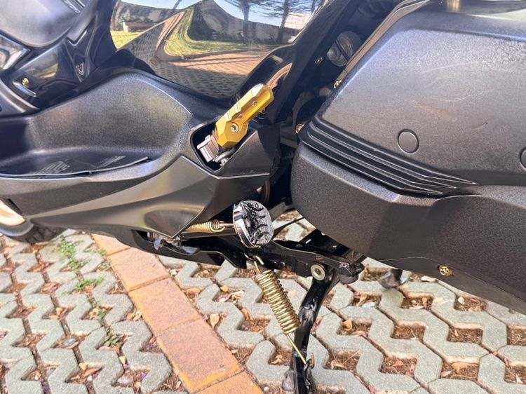 xmax300 รูปที่ 13