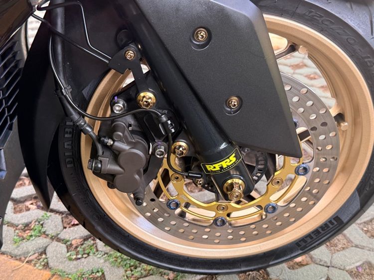 xmax300 รูปที่ 11