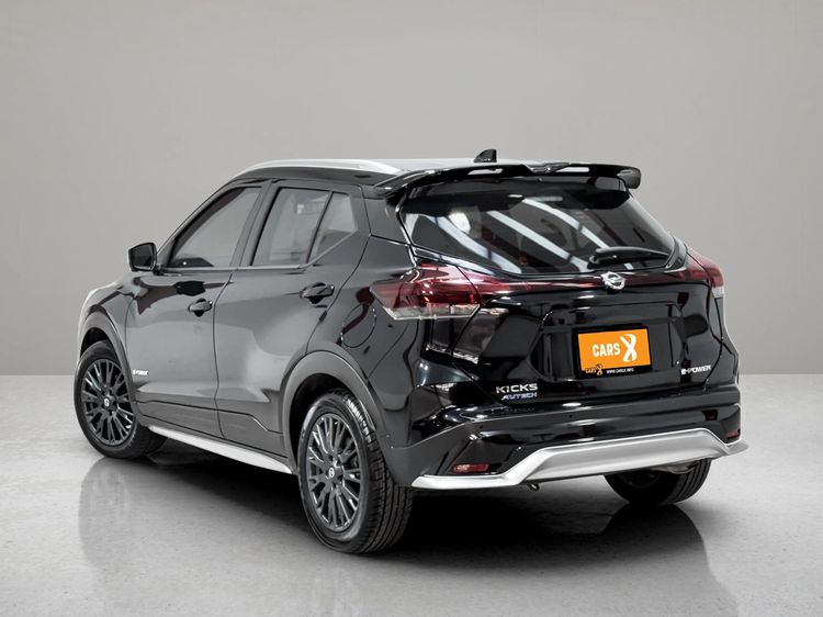 Nissan Kicks 2022 1.2 Autech Sedan ไฮบริด ไม่ติดแก๊ส เกียร์อัตโนมัติ ดำ รูปที่ 4