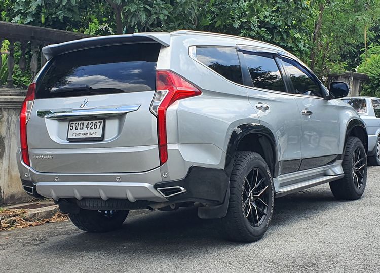 Mitsubishi Pajero Sport 2017 2.4 GT Premium 2WD Utility-car ดีเซล ไม่ติดแก๊ส เกียร์อัตโนมัติ บรอนซ์เงิน รูปที่ 3
