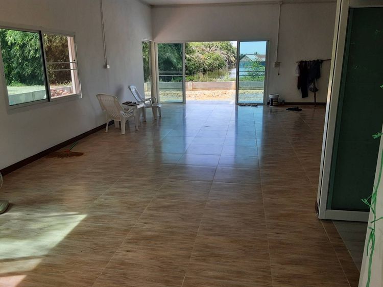 อื่นๆ 2024 บ้านสวนปทุมธานี เจ้าของขายเอง 1 บ้านใหญ่ 2 บ้านเล็ก รูปที่ 3