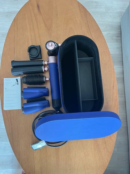 อุปกรณ์เสริมความงาม Dyson Airwrap Complete ของแท้ สภาพสวยมาก พร้อมกล่อง 💙