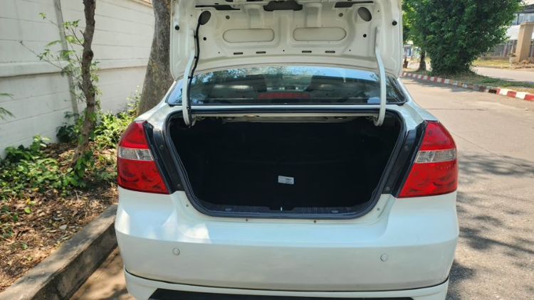 Chevrolet Aveo 2011 1.6 LS CNG Sedan เบนซิน ไม่ติดแก๊ส เกียร์อัตโนมัติ ขาว รูปที่ 4