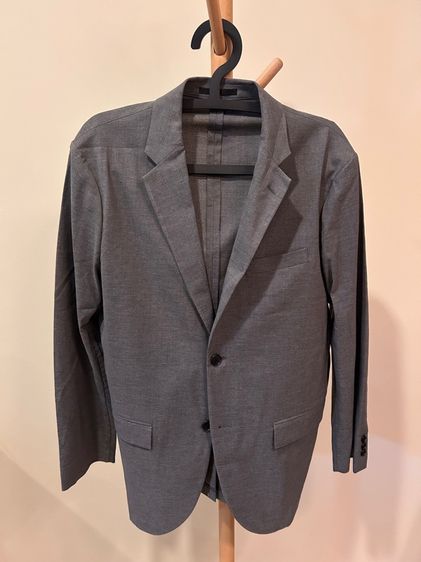 เสื้อสูท ยี่ห้อ ยูนิโคล่