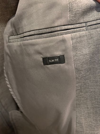 เสื้อสูท ยี่ห้อ ยูนิโคล่ รูปที่ 4