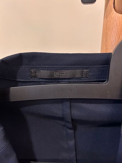 เสื้อสูทยี่ห้อยูนิโคล่ รูปที่ 2