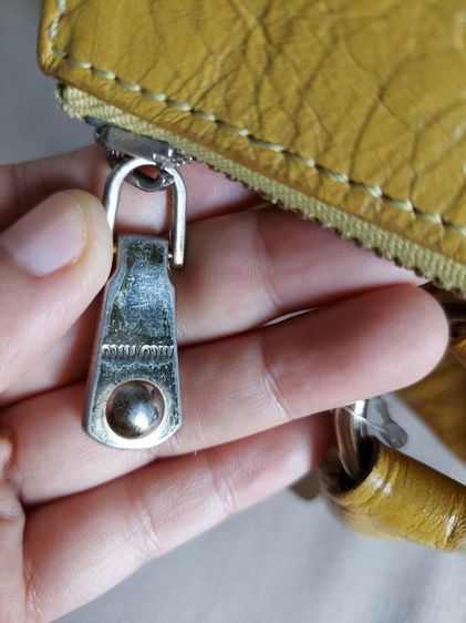 กระเป๋า miu miu โบว์ สีเหลือง รูปที่ 10