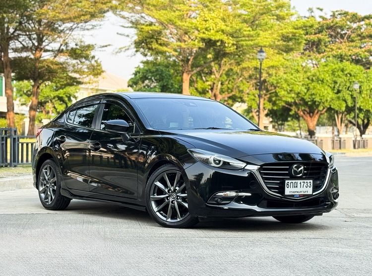 Mazda Mazda3 2017 2.0 S Sedan เบนซิน ไม่ติดแก๊ส เกียร์อัตโนมัติ ดำ รูปที่ 3