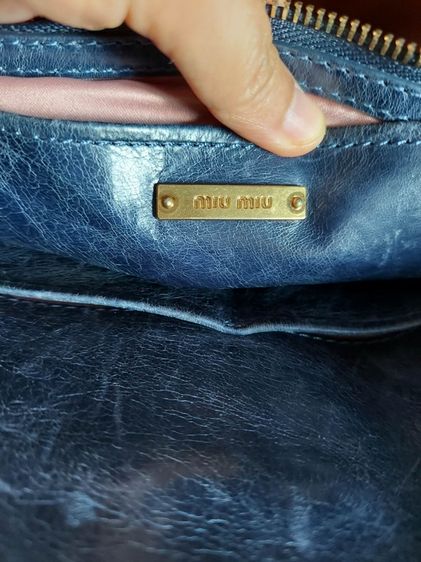 กระเป๋า MIU MIU หนังมะระ สีน้ำเงิน รูปที่ 10
