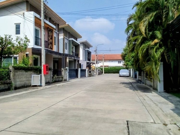 อื่นๆ ตกแต่งครบ 2019 ขายด่วน บ้านแฝดสไตล์บ้านเดี่ยว ผนังอิสระ โครงการโกลเด้น นีโอ ชัยพฤกษ์ ติดถนนใหญ่ รูปที่ 2