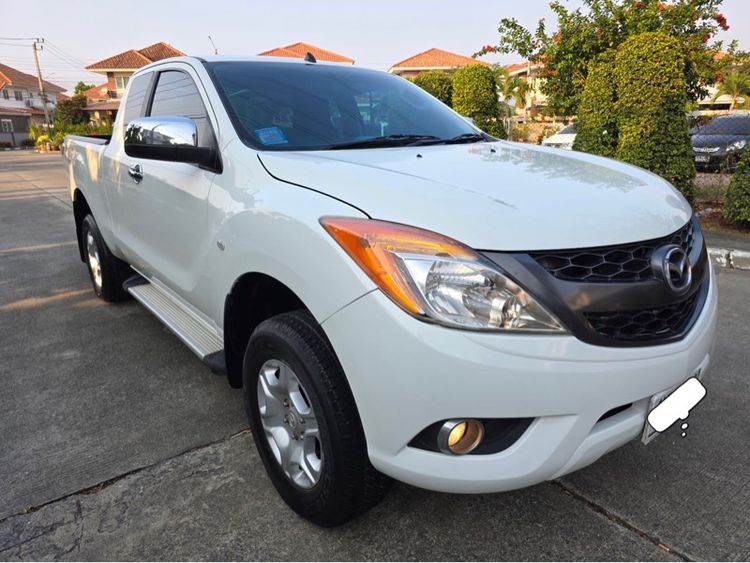 รถ Mazda BT-50 Pro 2.2 Hi-Racer สี ขาว
