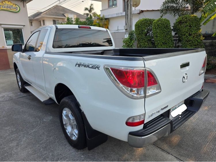 Mazda BT-50 Pro 2014 2.2 Hi-Racer Pickup ดีเซล เกียร์ธรรมดา ขาว รูปที่ 2