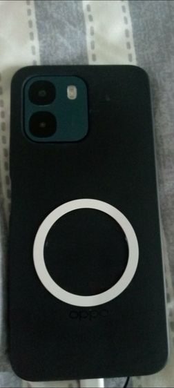 OPPO a6 5g แถมเหมือนที่ศูนย์เคสมีแม่เหล็กมีที่คลองโทรศัพท์กับพวงกุญแจน่ารักแถมให้ที่เหลือแม่ค้าแถม