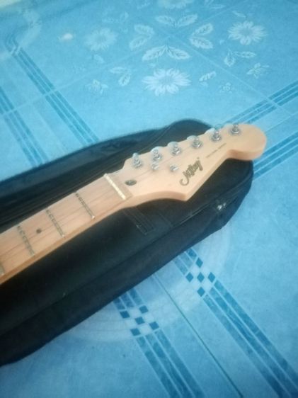 ขายกีต้าร์​ไฟฟ้า​ รูปที่ 4