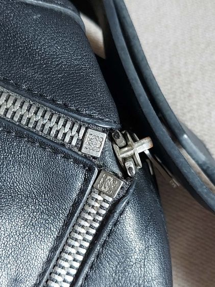 กระเป๋าสะพาย Loewe สีดำ  รูปที่ 12