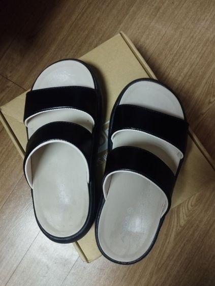 รองเท้าแตะผู้หญิง พื้นนุ่มนิ่มใส่สบายเท้าหนังนุ่มราคาถูก