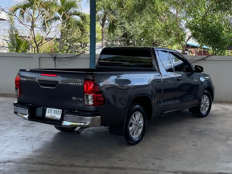 Toyota Hilux Revo 2023 Smart Cab 2.4 Entry Z Edition Pickup ดีเซล ไม่ติดแก๊ส เกียร์ธรรมดา เทา รูปที่ 2