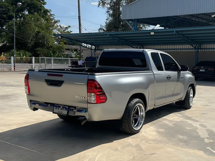 Toyota Hilux Revo 2023 Smart Cab 2.4 Entry Z Edition Pickup ดีเซล ไม่ติดแก๊ส เกียร์ธรรมดา บรอนซ์เงิน รูปที่ 2