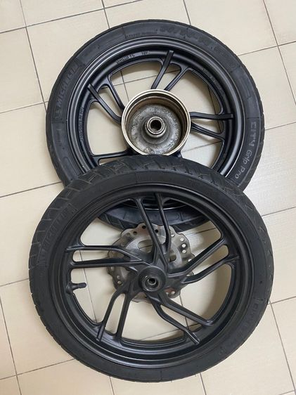 CLICK 125 ใส่ได้ ล้อพร้อมยาง michelin CLICK 150