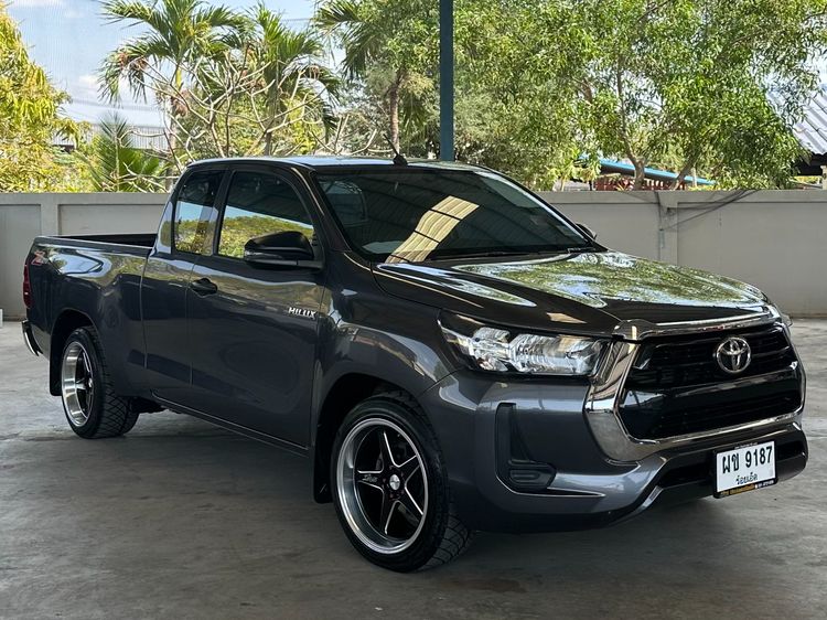 Toyota Hilux Revo 2023 Smart Cab 2.4 Entry Z Edition Pickup ดีเซล ไม่ติดแก๊ส เกียร์ธรรมดา เทา รูปที่ 3