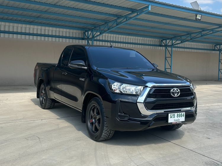 Toyota Hilux Revo 2022 Smart Cab 2.4 Entry Z Edition Pickup ดีเซล ไม่ติดแก๊ส เกียร์ธรรมดา ดำ รูปที่ 3