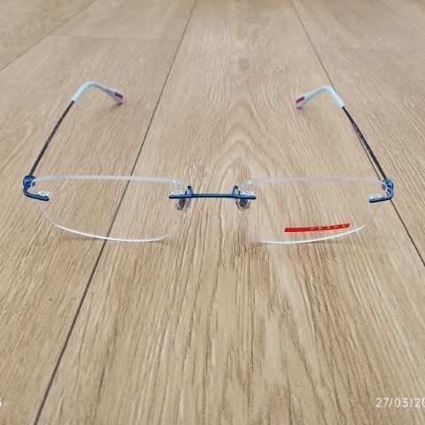 แว่น PRADA รูปที่ 4