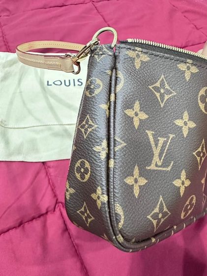 ขายกระเป๋า Louis Vuitton หลุยส์ วิตตอง รุ่น Multi Pochette Accessories สภาพดี นัดดูได้  รูปที่ 3