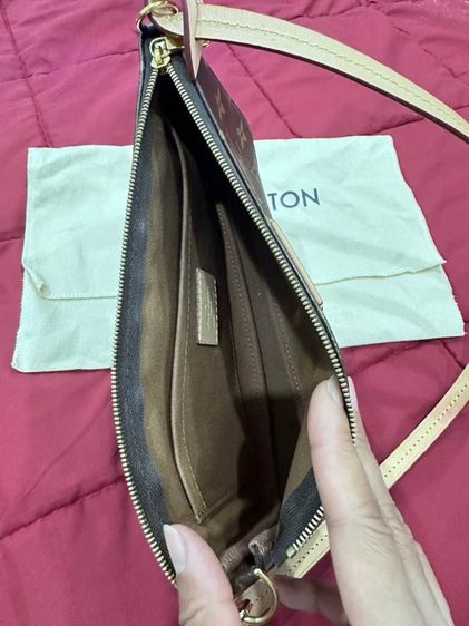 ขายกระเป๋า Louis Vuitton หลุยส์ วิตตอง รุ่น Multi Pochette Accessories สภาพดี นัดดูได้  รูปที่ 7