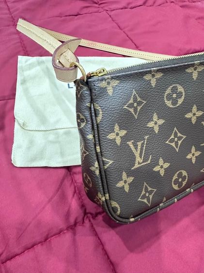 ขายกระเป๋า Louis Vuitton หลุยส์ วิตตอง รุ่น Multi Pochette Accessories สภาพดี นัดดูได้  รูปที่ 2