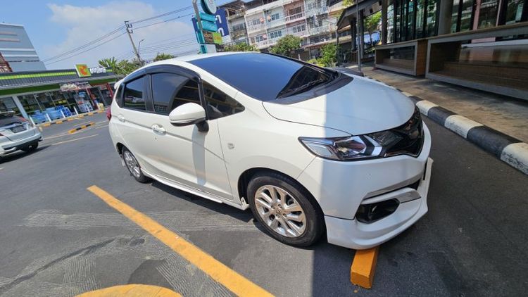 Honda Jazz 2019 1.5 V+ เบนซิน ไม่ติดแก๊ส เกียร์อัตโนมัติ ขาว รูปที่ 2