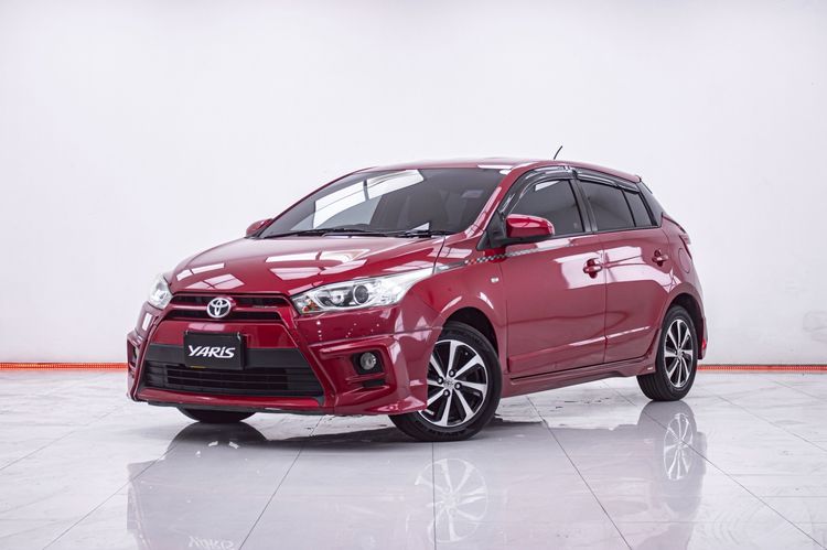 รถ Toyota Yaris 1.2 TRD Sportivo สี แดง