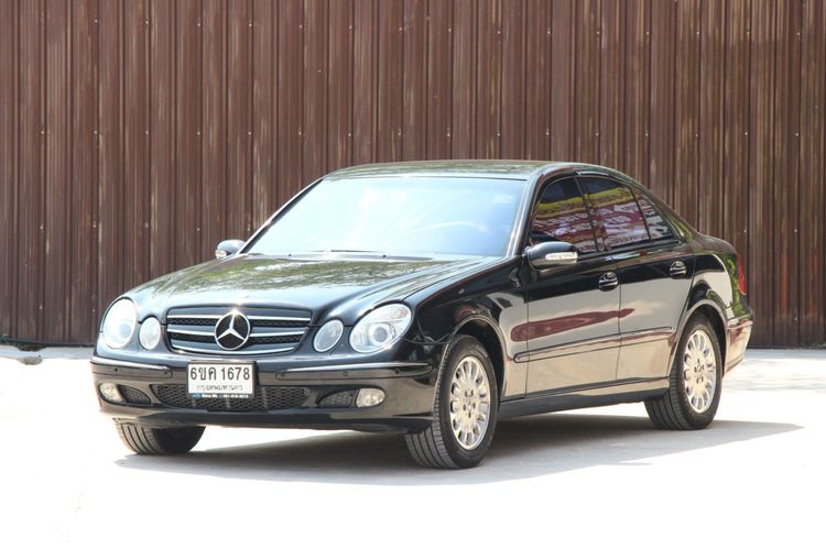 รถ Mercedes-Benz E-Class E200 Kompressor สี ดำ