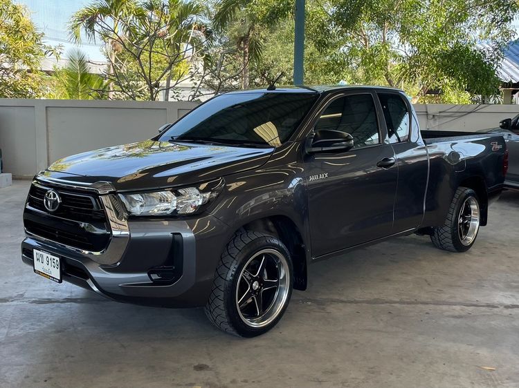 รถ Toyota Hilux Revo Smart Cab 2.4 Entry Z Edition สี เทา