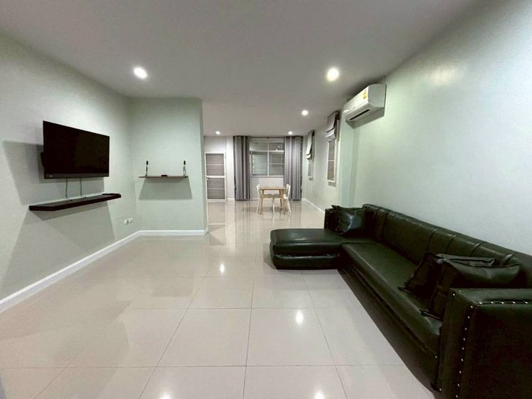 ตกแต่งครบ 🏡 บ้านแฝดให้เช่า เดอะแกรนด์ ไทยสมบูรณ์ 3 ถนนเมน คลองหลวง คลองสาม ใกล้ม.ธรรมศาตร์ รังสิต รูปที่ 4